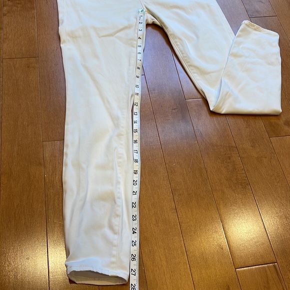 Ann Taylor LOFT White Jean Leggings in 6 - Picture 7 of 8